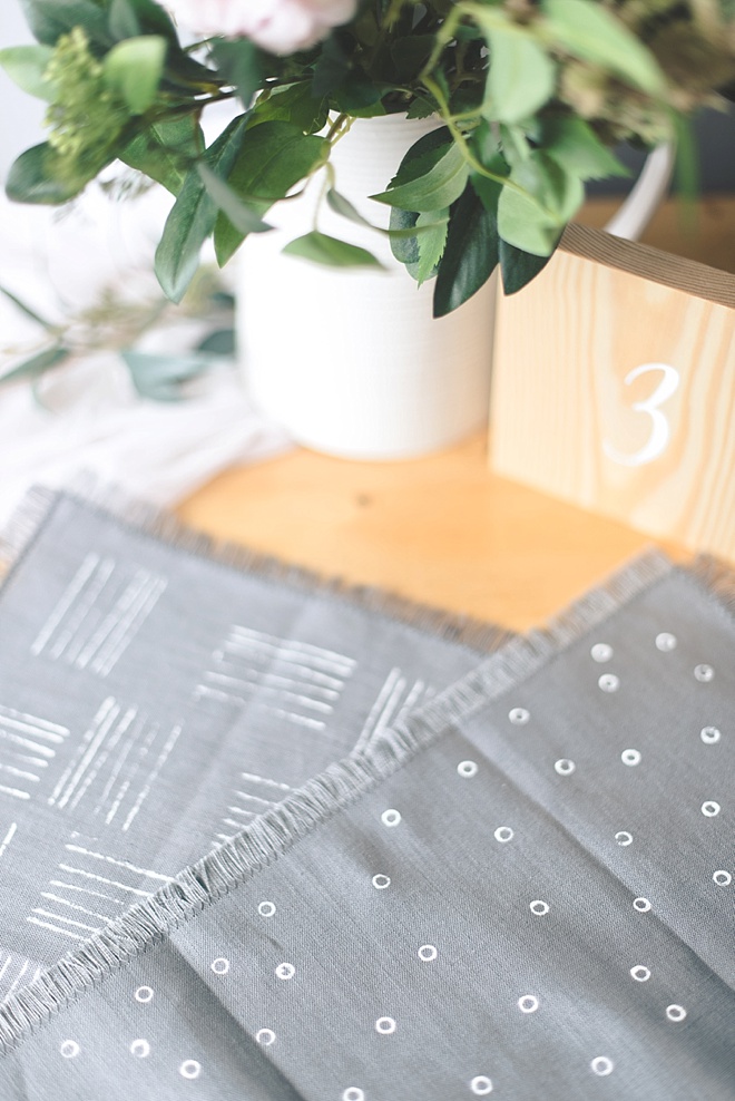 DIY linen wedding napkins