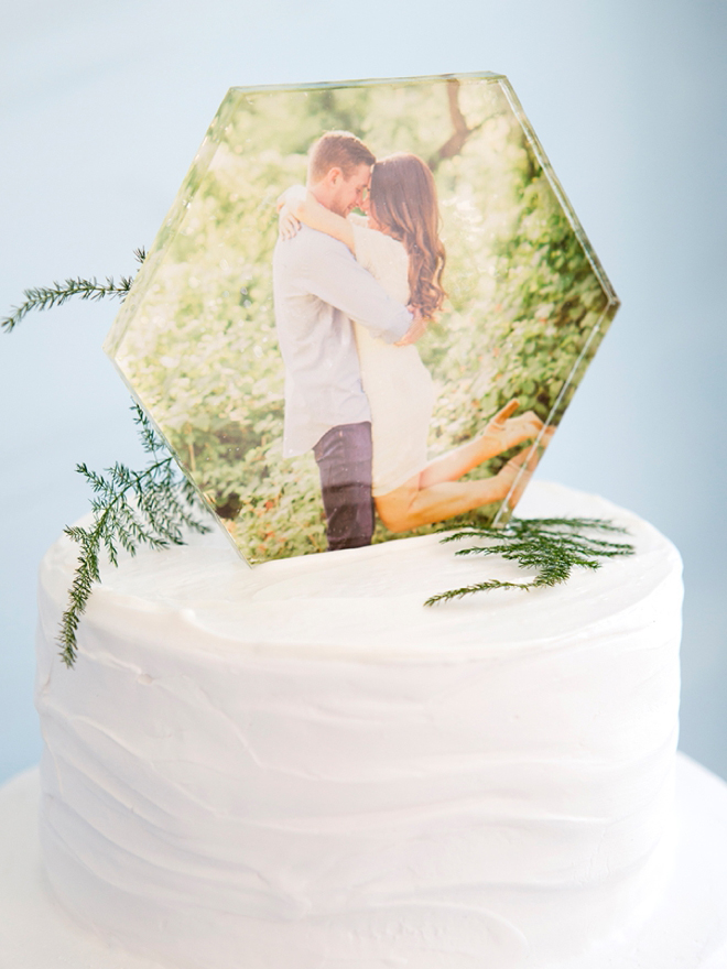 Make your own hexagon photo cake topper, it's so easy!