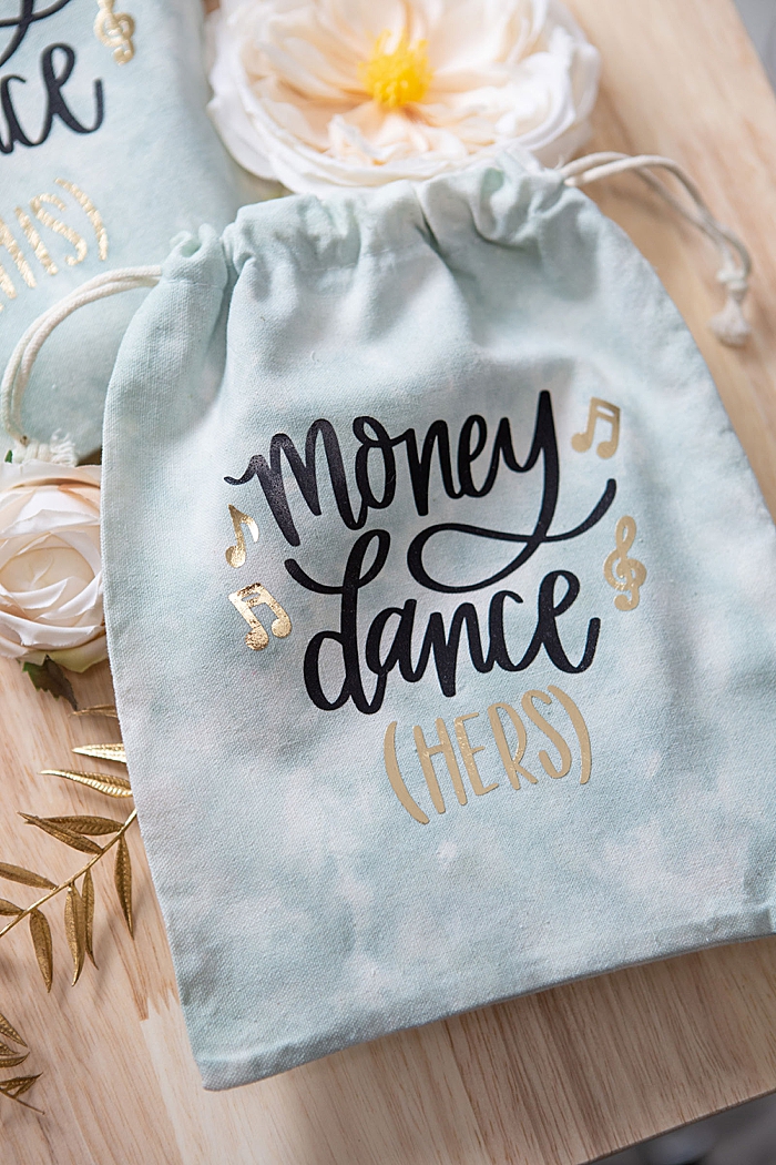 How to make your own Money Dance bags, that are cute!