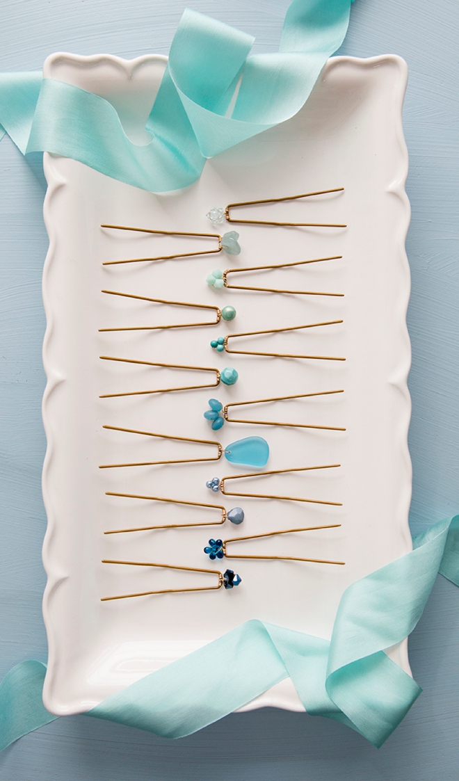 These are the most gorgeous DIY something blue hair pins ever!
