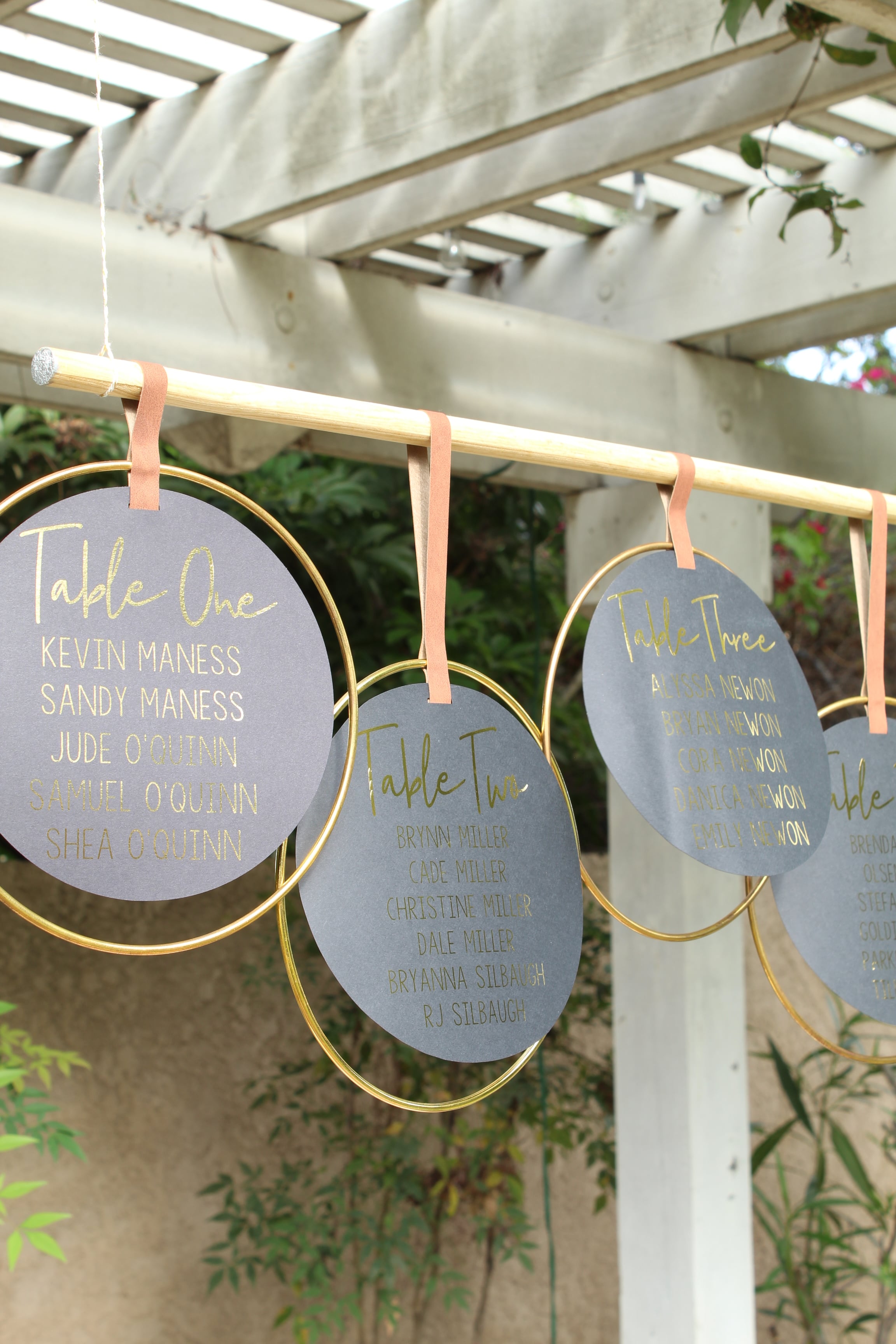 You don't want to miss this DIY Modern Hoop Seating Chart!